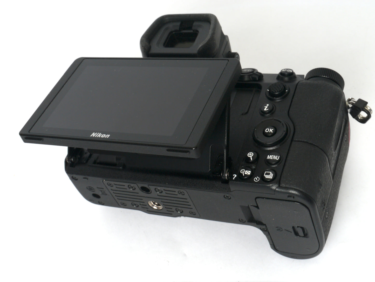 Nikon Z6 Gehäuse – nur 6333 Auslösungen sehr gut