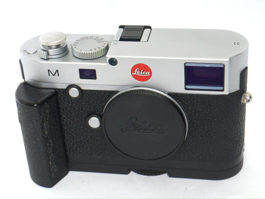 Leica M (Typ 240) Gehäuse silber Art. 10772– gut