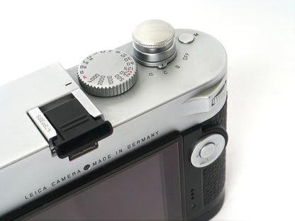 Leica M (Typ 240) Gehäuse silber Art. 10772– gut