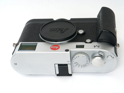 Leica M (Typ 240) Gehäuse silber Art. 10772– gut