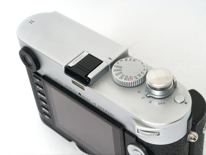 Leica M (Typ 240) Gehäuse silber Art. 10772– gut