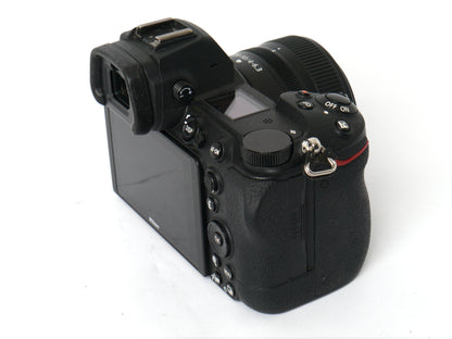 Nikon Z 6 II Gehäuse mit Z 4-6,3/ 24-50mm – guter Zustand