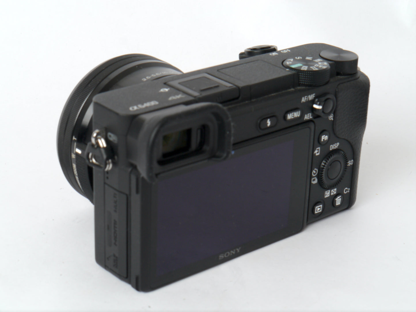 Sony Alpha 6400 mit E 3,5-5,6/16-50mm PZ OSS – guter Zustand