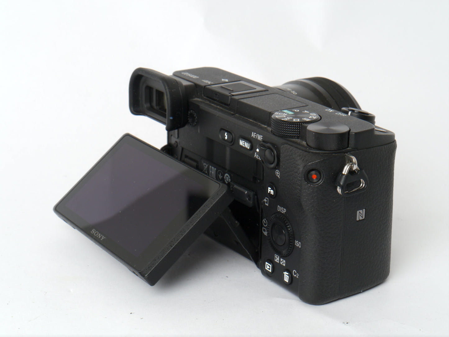 Sony Alpha 6400 mit E 3,5-5,6/16-50mm PZ OSS – guter Zustand