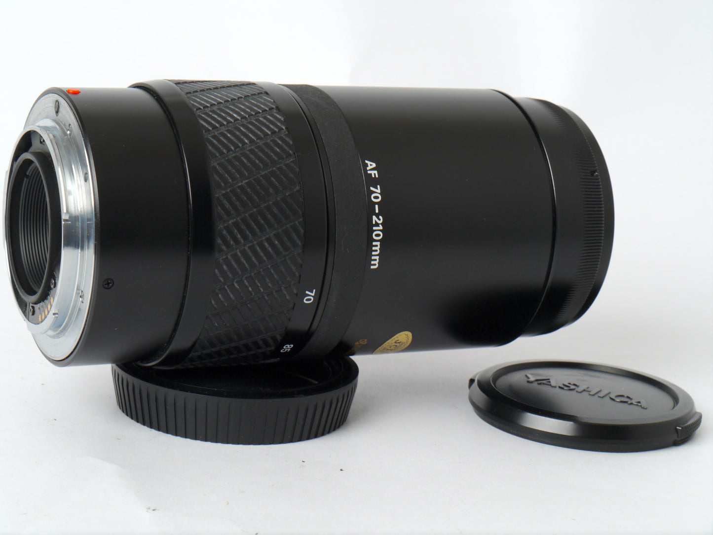 Yashica 200 AF Set mit AF 35-70mm, AF 70-210mm und Blitzgerät CS-250 AF – gut