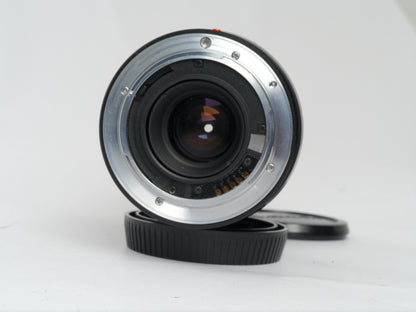 Yashica 200 AF Set mit AF 35-70mm, AF 70-210mm und Blitzgerät CS-250 AF – gut