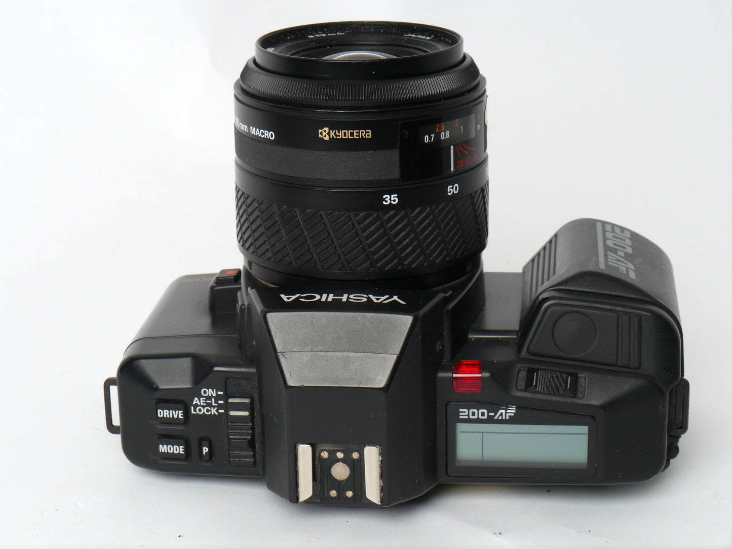 Yashica 200 AF Set mit AF 35-70mm, AF 70-210mm und Blitzgerät CS-250 AF – gut
