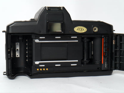 Yashica 200 AF Set mit AF 35-70mm, AF 70-210mm und Blitzgerät CS-250 AF – gut