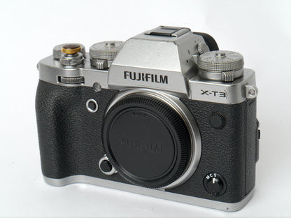 Fujifilm X-T3 Gehäuse Silber – gut