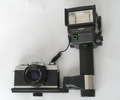 Minolta XG-1 Chrome mit MD 1,7/50mm – mit Profi-Blitzgerät sehr gut