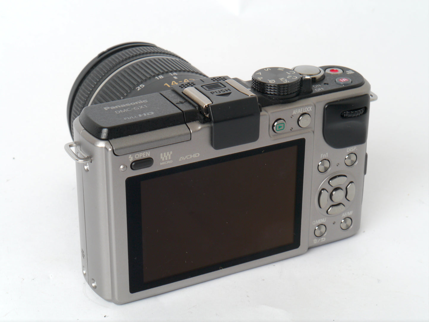 Panasonic Lumix DMC-GX1 Silber mit Lumix G VARIO 3,5-5,6/14-42mm ASPH. O.I.S. – sehr gut