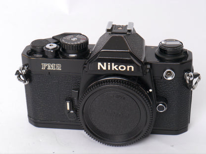 Nikon FM 2n Gehäuse schwarz – guter Zustand