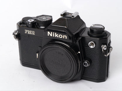 Nikon FM 2n Gehäuse schwarz – guter Zustand