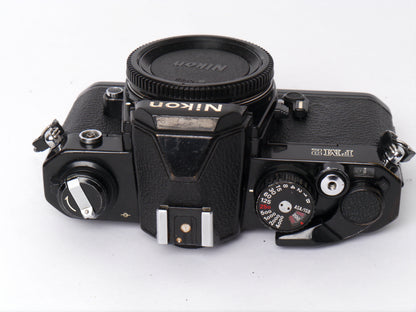 Nikon FM 2n Gehäuse schwarz – guter Zustand