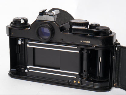 Nikon FM 2n Gehäuse schwarz – guter Zustand