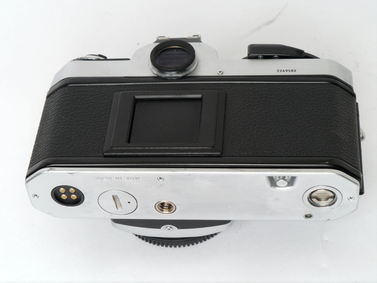 Nikon FE 2 Gehäuse silber – guter Zustand