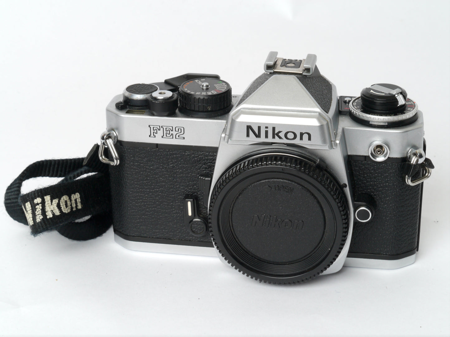 Nikon FE 2 Gehäuse silber – guter Zustand