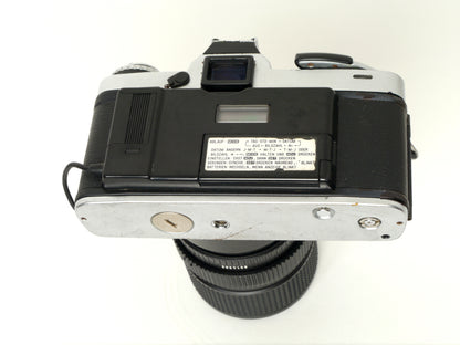 Minolta XD-7 Gehäuse Silber mit MD 3,5/35-70mm und Datenrückwand D – gut