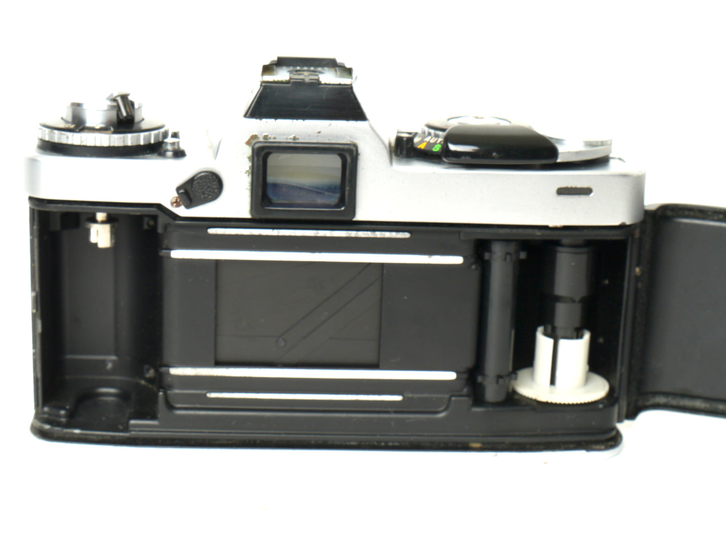 Minolta XD-7 Gehäuse Silber mit MD 3,5/35-70mm und Datenrückwand D – gut