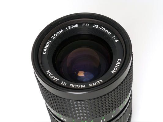 Canon FD 4/35-70mm – sehr gut