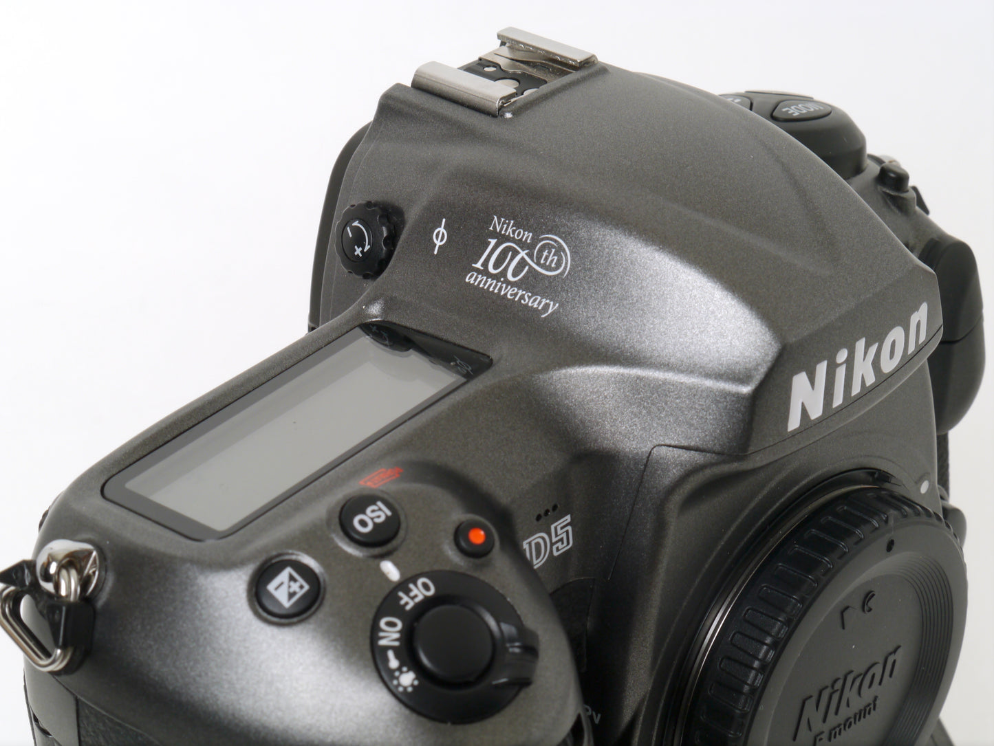 Nikon D 5 "100th Anniversary Edition "Titanfarben – neuwertig / sehr gut