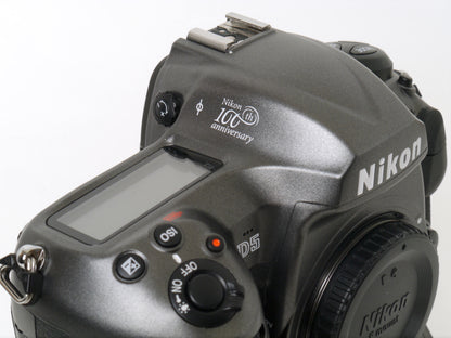 Nikon D 5 "100th Anniversary Edition "Titanfarben – neuwertig / sehr gut