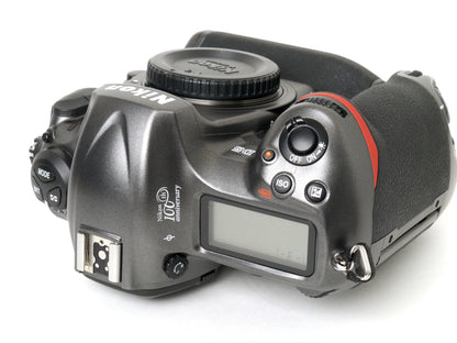 Nikon D 5 "100th Anniversary Edition "Titanfarben – neuwertig / sehr gut