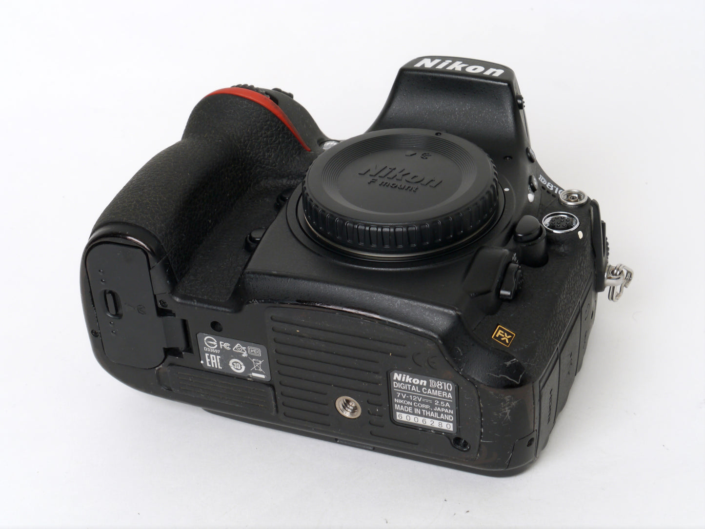 Nikon D810 Gehäuse mit Hochformatgriff  – guter Zustand