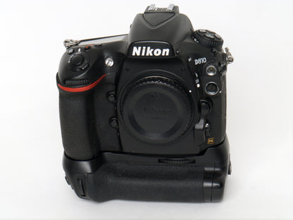 Nikon D810 Gehäuse mit Hochformatgriff  – guter Zustand