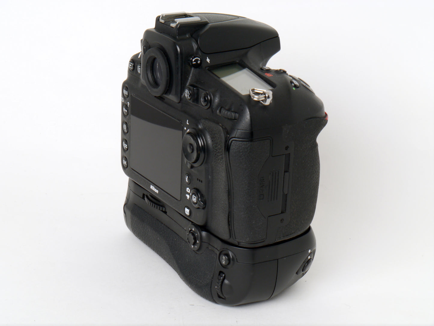 Nikon D810 Gehäuse mit Hochformatgriff  – guter Zustand