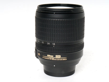 Nikon AF-S 3,5-5,6/18-105mm G ED VR DX – sehr guter Zustand