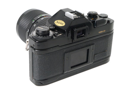 Canon A1 Gehäuse mit Canon FD 4/35-70mm – guter Zustand