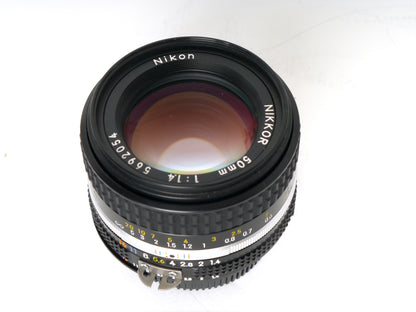 Nikon MF 1,4/50mm AIS – sehr guter Zustand