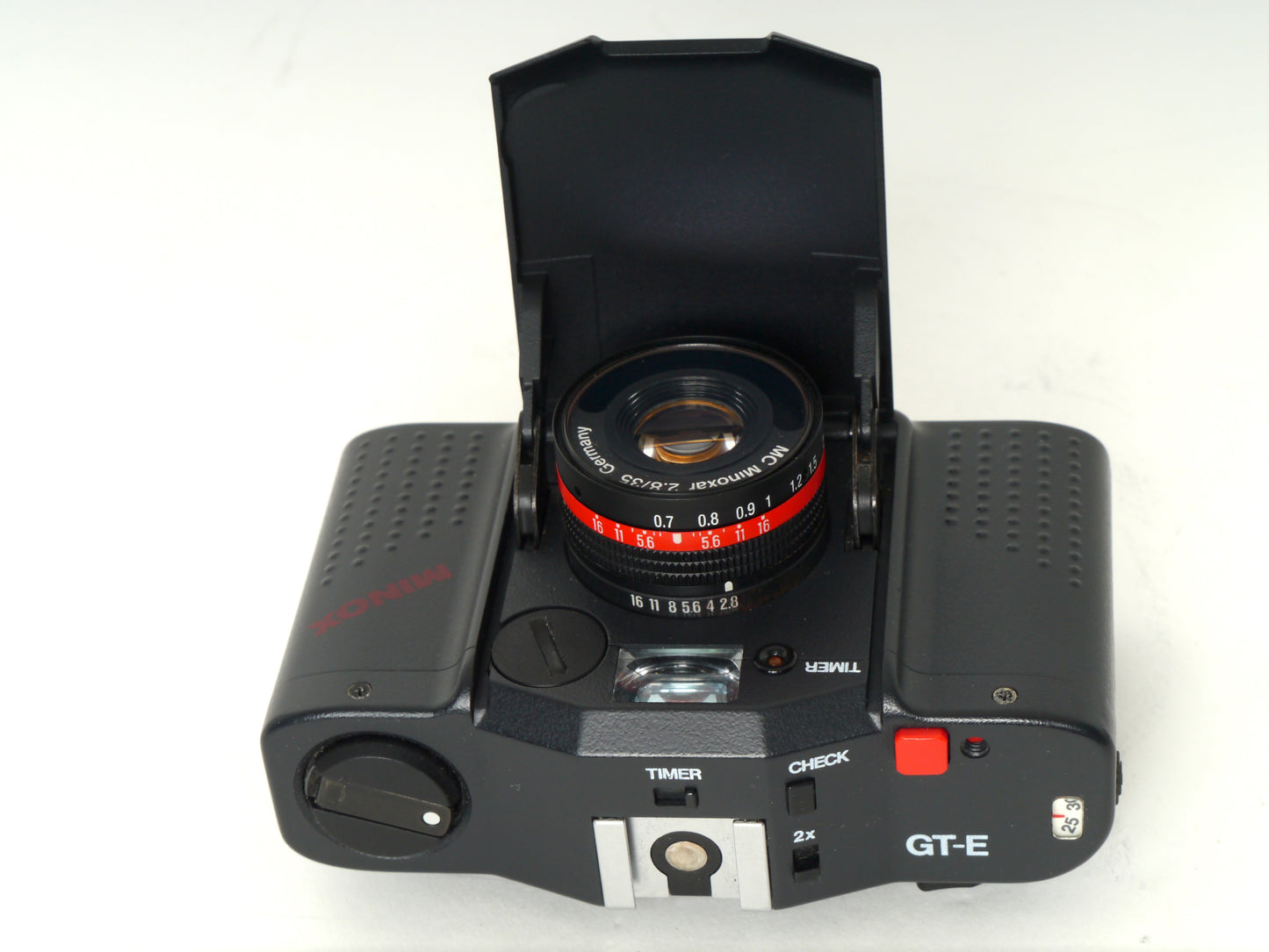 Minox 35 GT-E mit Datenrückwand und Blitzgerät FC-35– sehr guter Zustand