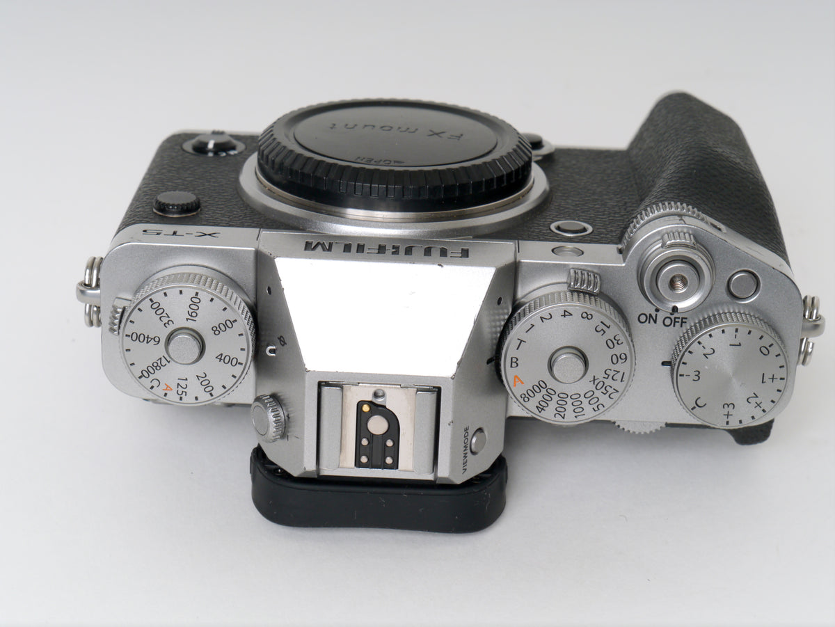 Fujifilm X-T5 Gehäuse Silber – guter Zustand