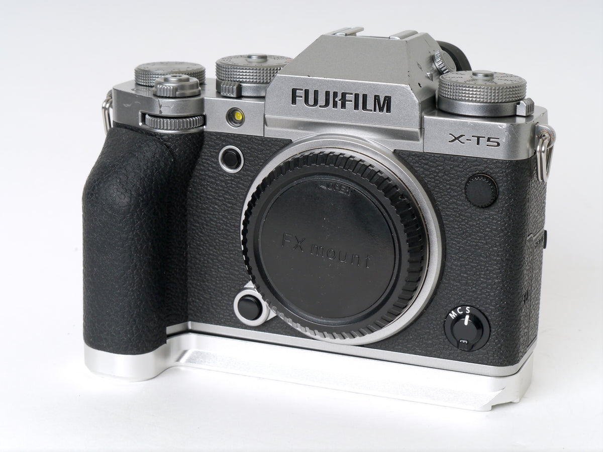 Fujifilm X-T5 Gehäuse Silber – guter Zustand