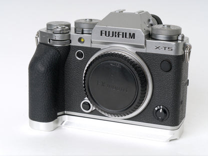 Fujifilm X-T5 Gehäuse Silber – guter Zustand