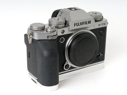 Fujifilm X-T5 Gehäuse Silber – guter Zustand