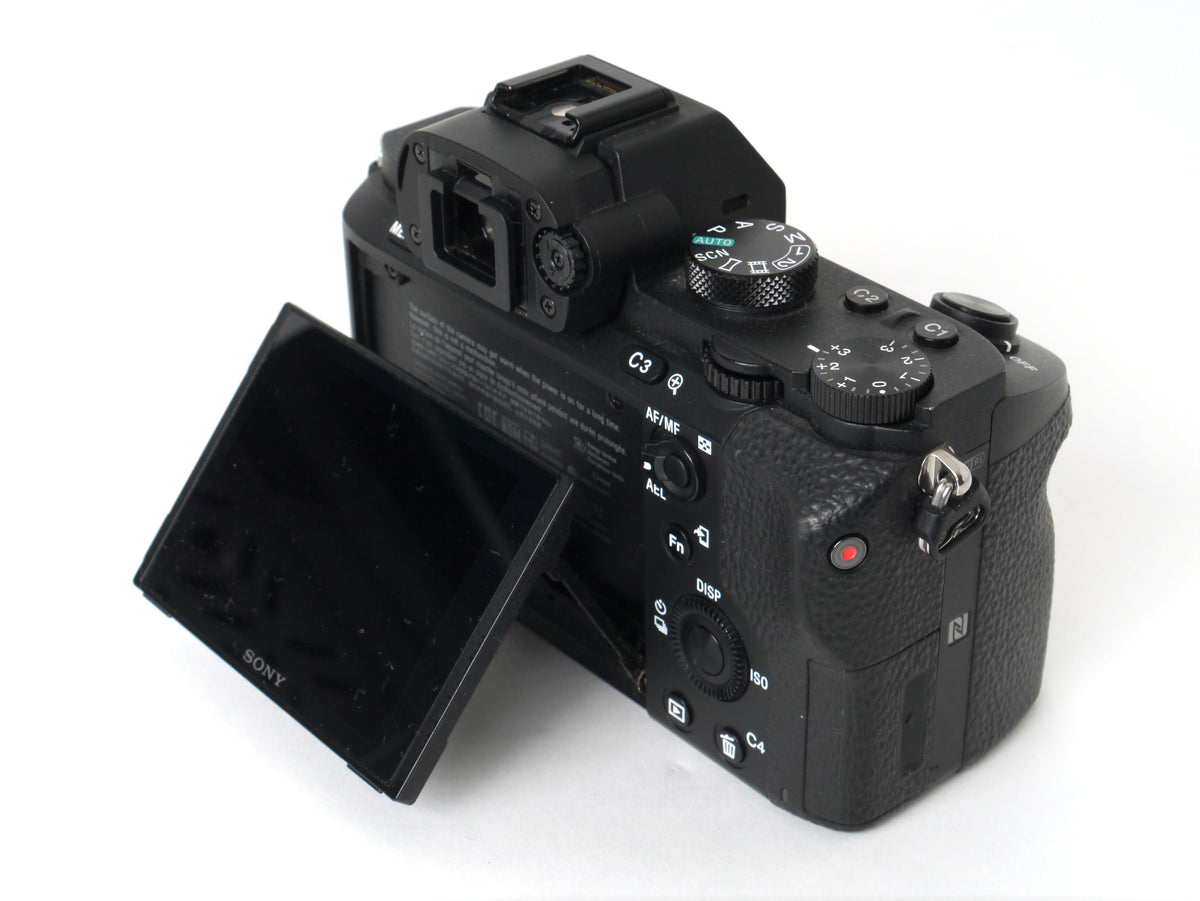 Sony Alpha 7 II Gehäuse – sehr guter Zustand mit nur 7866 Auslösungen