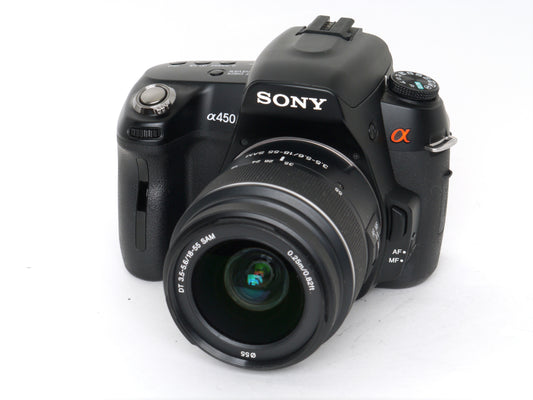 Sony Alpha 450 Gehäuse mit Sony DT 3,5-5,6/18-55mm SAM Objektiv – Neuwertig