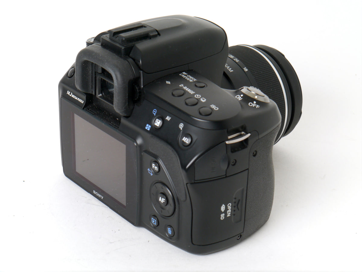 Sony Alpha 450 Gehäuse mit Sony DT 3,5-5,6/18-55mm SAM Objektiv – Neuwertig