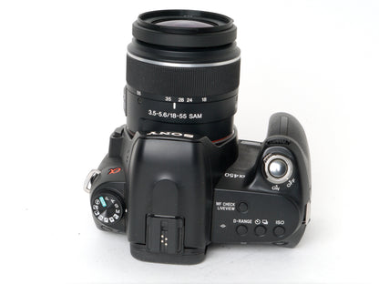 Sony Alpha 450 Gehäuse mit Sony DT 3,5-5,6/18-55mm SAM Objektiv – Neuwertig