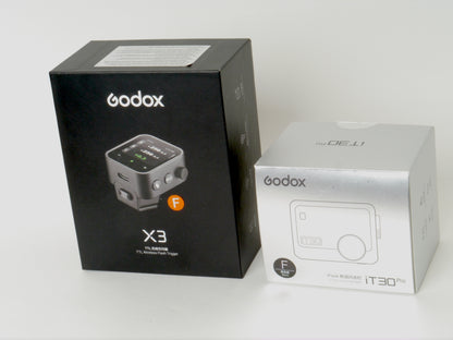 Godox iT30 Pro F Blitzgerät mit X3-F Transmitter – Neuwertig