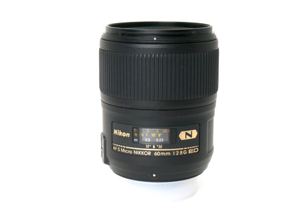 Nikon AF-S Micro Nikkor 2,8/60mm G ED N – Neuwertig