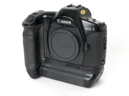 Canon EOS-1 Gehäuse mit Command Back E1 und Power Drive Booster E1 – Sehr gut