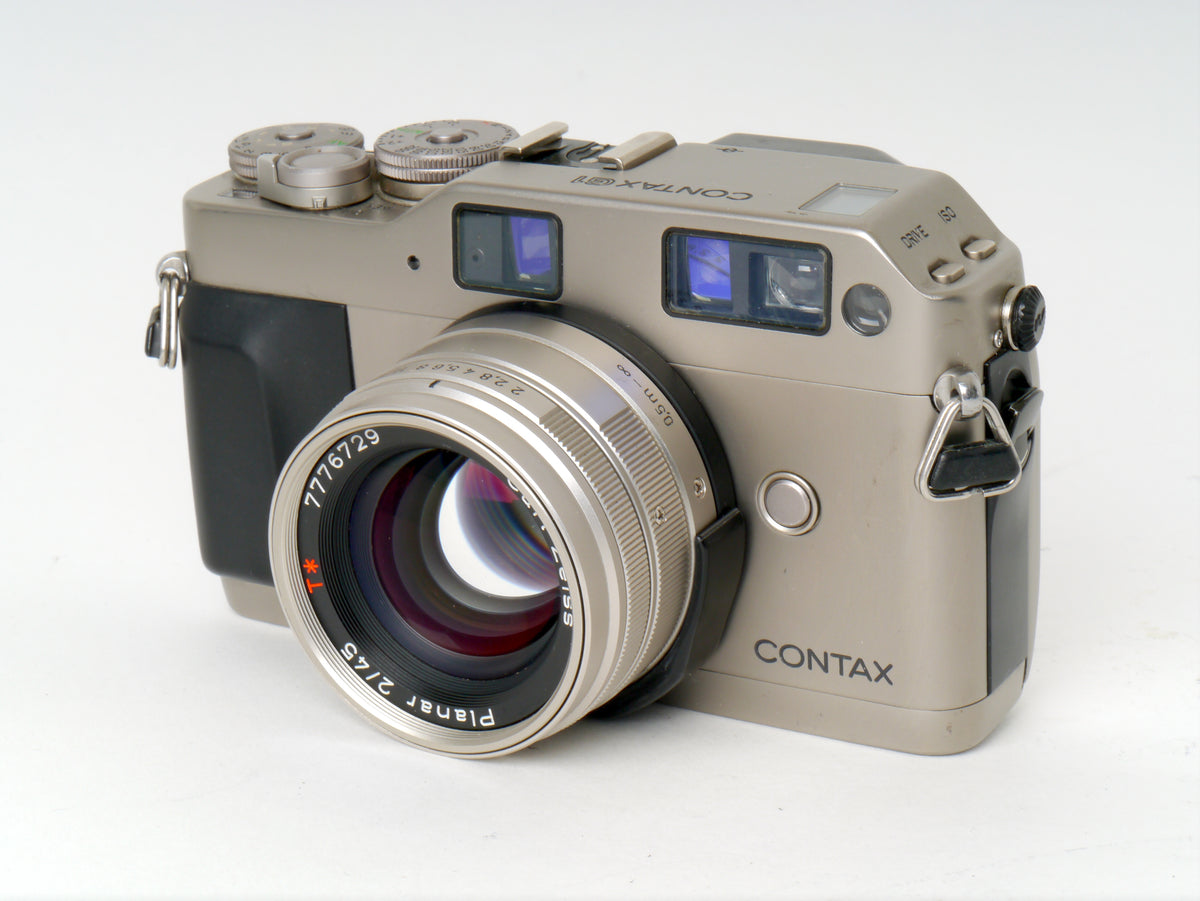 Contax G1 Gehäuse mit Planar 2/45mm Objektiv – Gut