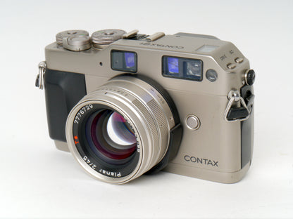 Contax G1 Gehäuse mit Planar 2/45mm Objektiv – Gut