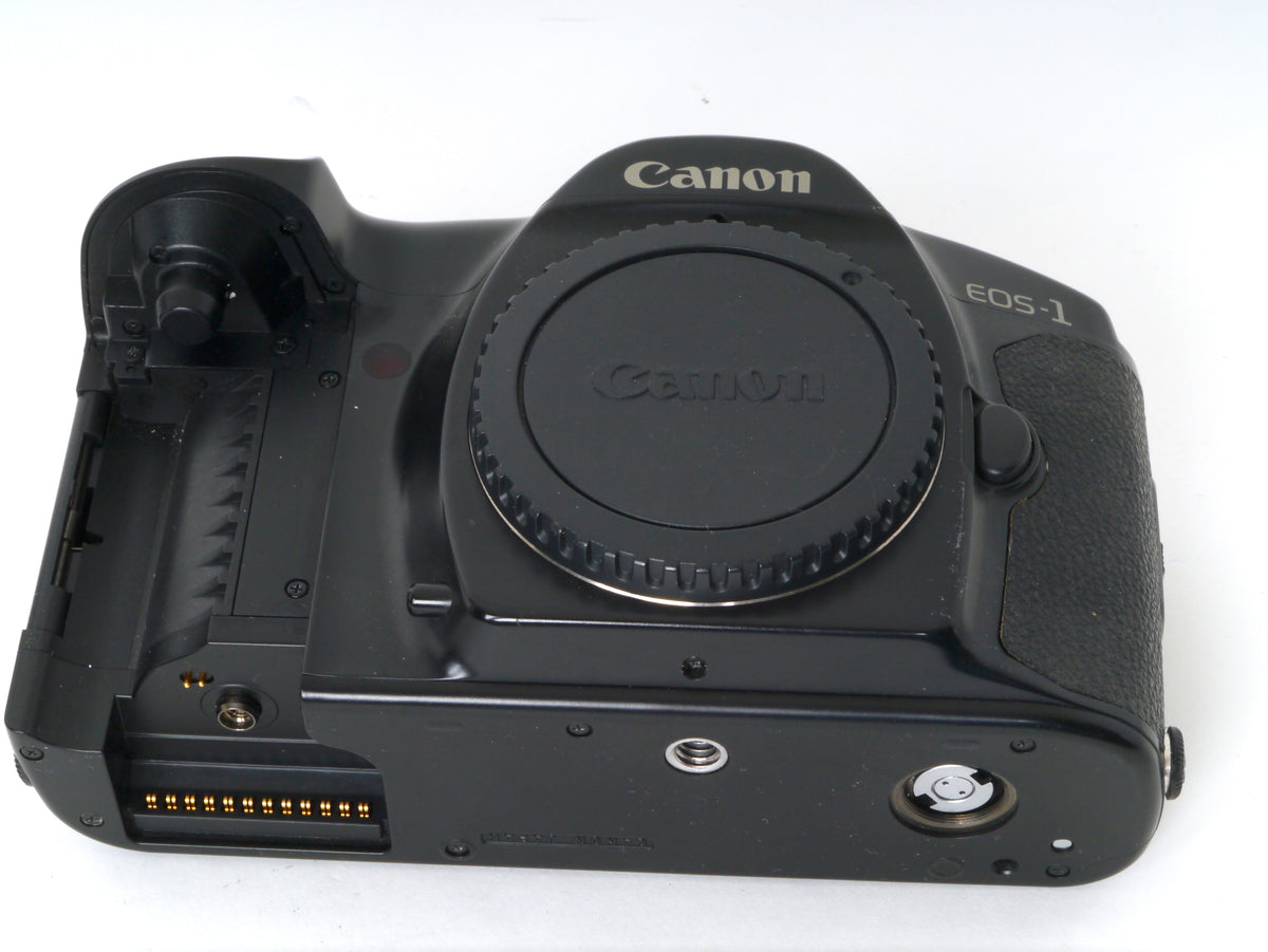 Canon EOS-1 Gehäuse mit Command Back E1 und Power Drive Booster E1 – Sehr gut