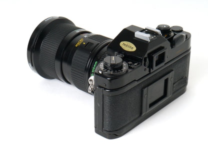Canon A-1 Gehäuse mit FD 3,5/35-105mm – Gut