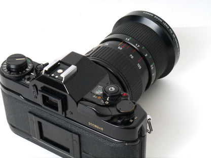 Canon A-1 Gehäuse mit FD 3,5/35-105mm – Gut